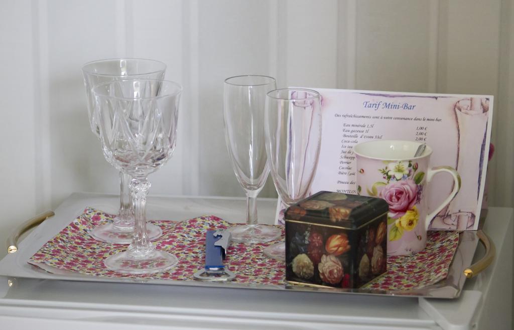 Léoville Chateau De Puyrigaud Bed & Breakfast エクステリア 写真