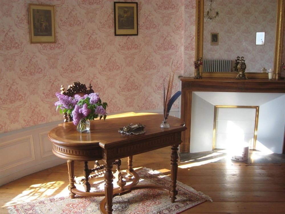 Léoville Chateau De Puyrigaud Bed & Breakfast エクステリア 写真